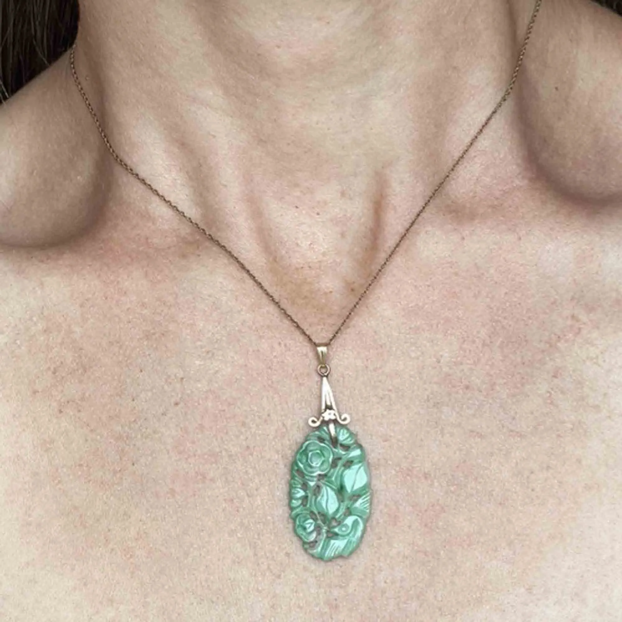 14K Gold Carved Jade Pendant Necklace