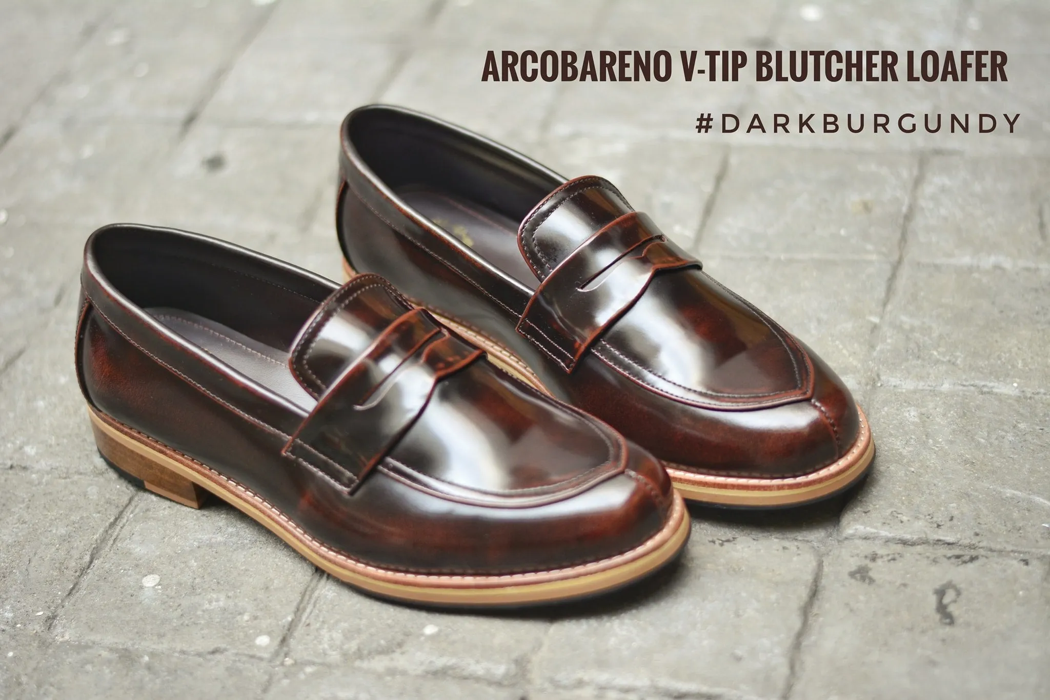 509-1 V-Tip Blucher Loafer Burgundy x Wooden