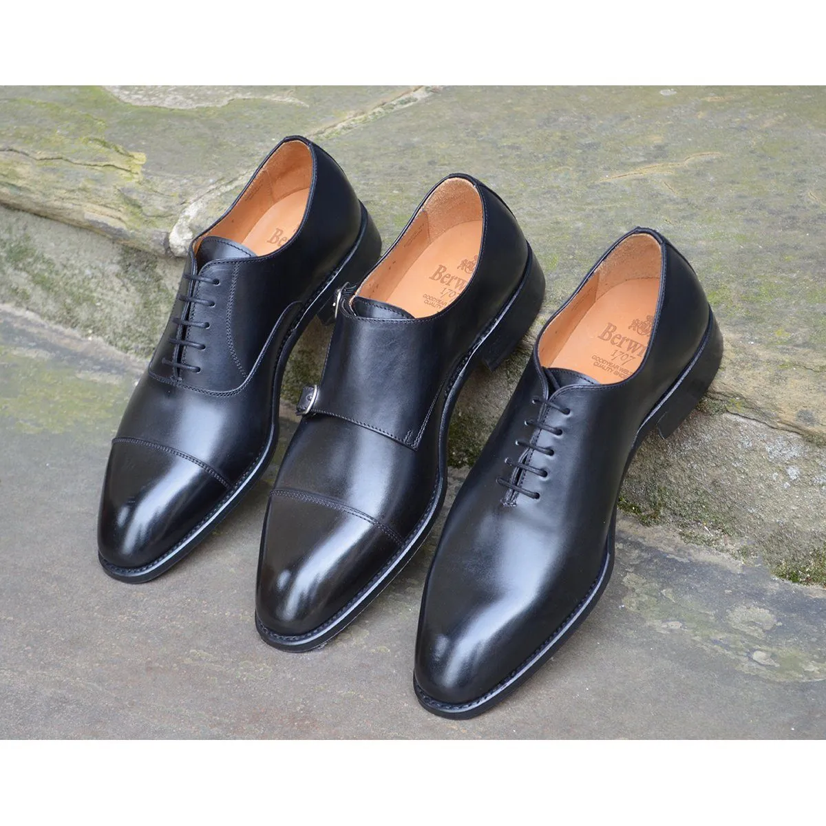 Berwick 1707 Straight Cap Oxford (5217) - Black Boxcalf