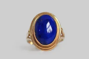 Mid 20th Century Lapis Lazuli Ring with Fluted Bezel in 14k Gold