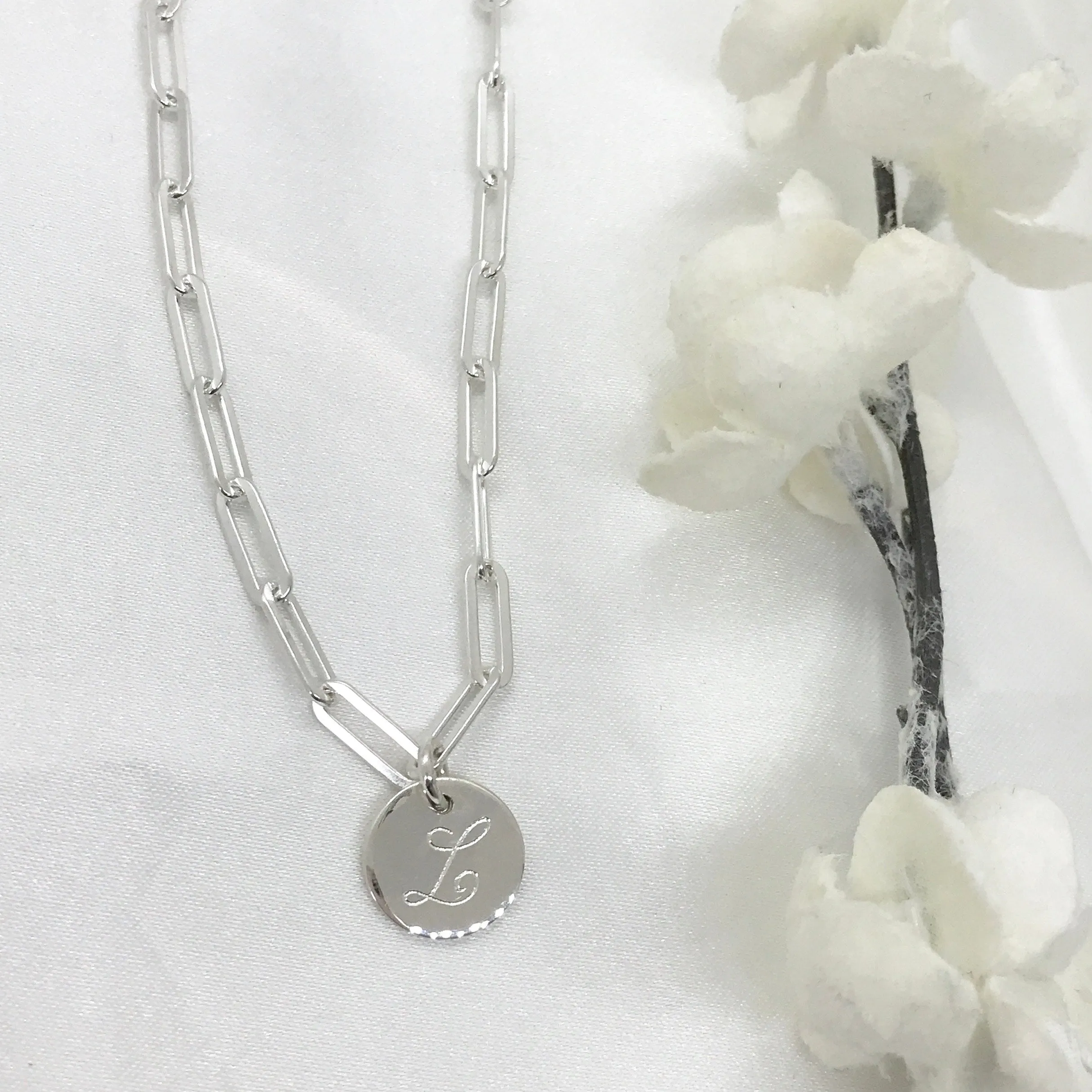 The Laura Engravable Disc - 925 Sterling Silver Paper clip necklace